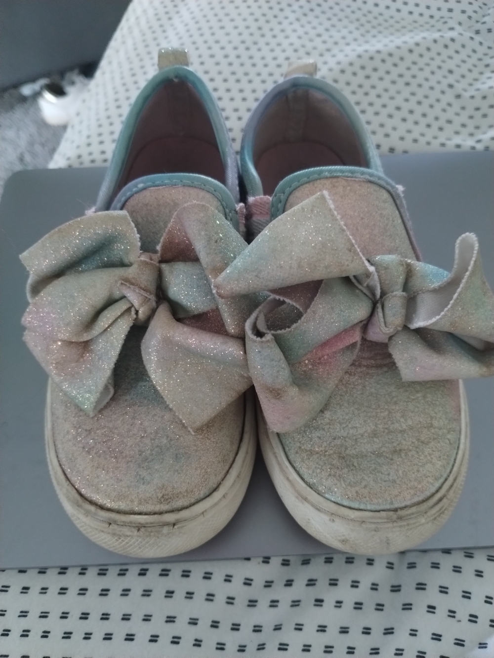 Kids Glitter Bow Slip-On Sneakers in Pastel Rainbow JoJo Size 12